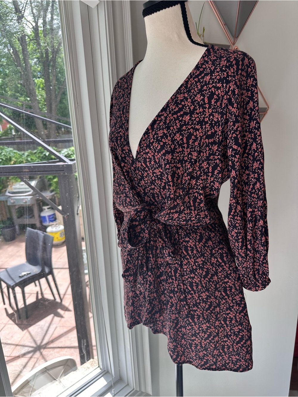 FREE PEOPLE Floral Faux-Wrap Mini Long Sleeve V-Neck Dress Black Pink Size XS